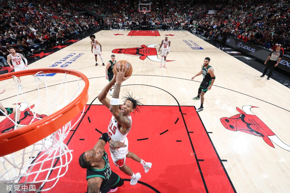 这一细节引 这一细节引