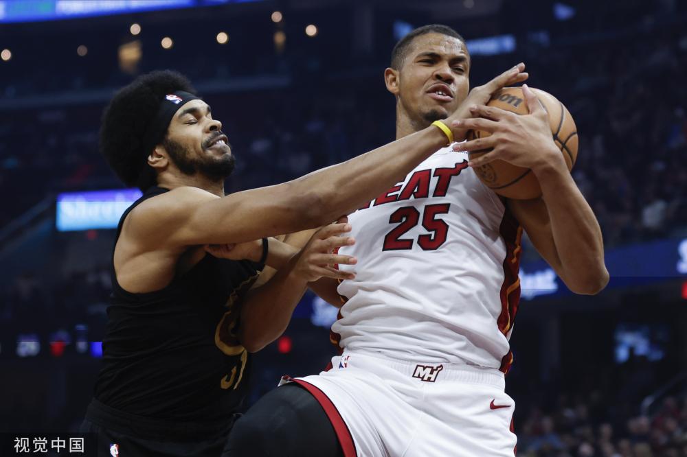 庆祝胜利 庆祝胜利