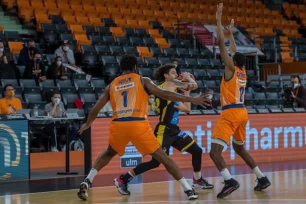 庆祝胜利 庆祝胜利