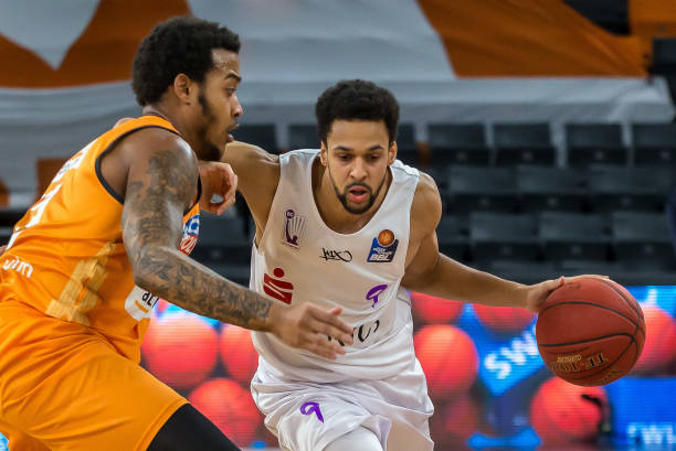 中路的德布 中路的德布