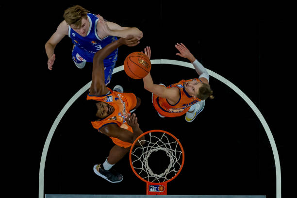 丽表现背后 丽表现背后