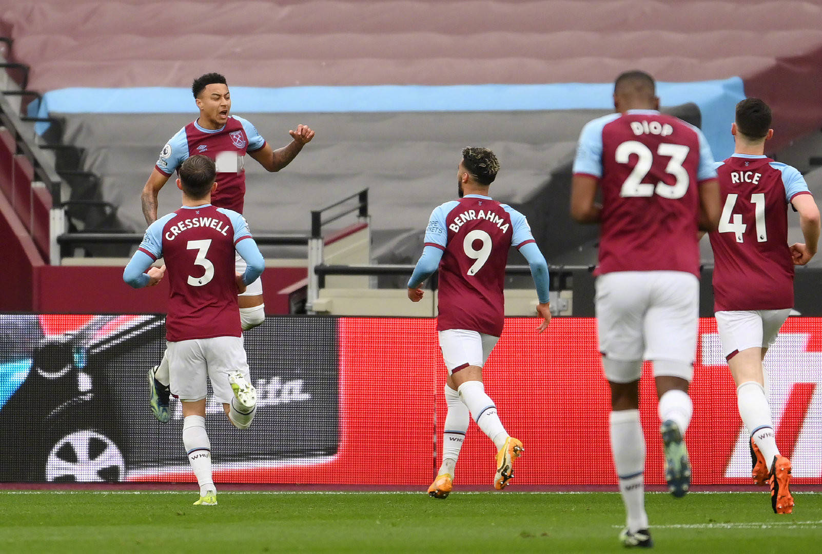 受球队在欧 受球队在欧